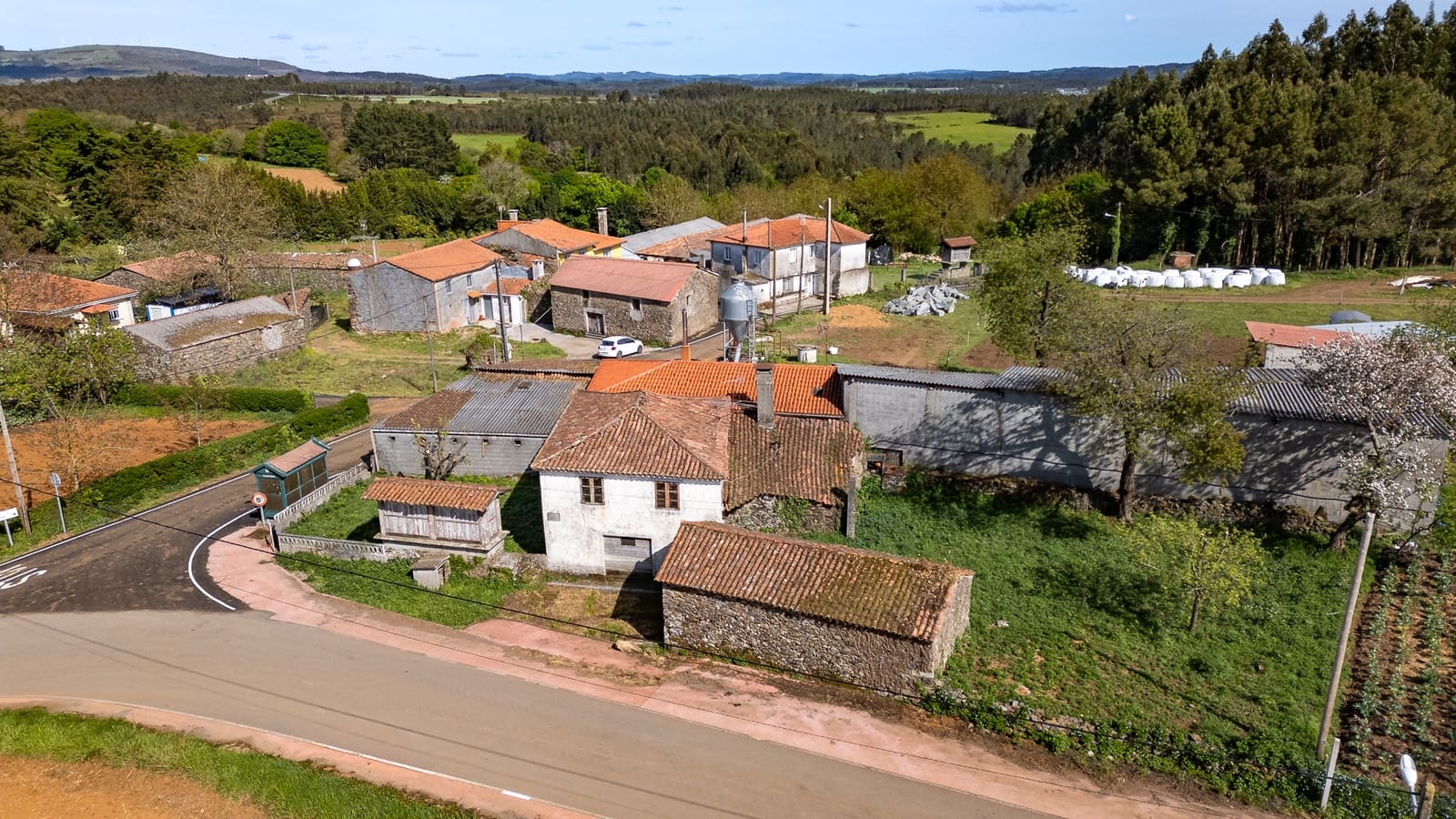 Finca/Casa Rural de 2 habitaciones en Santiso en venta - 40.000 € (Ref: 9806938)
