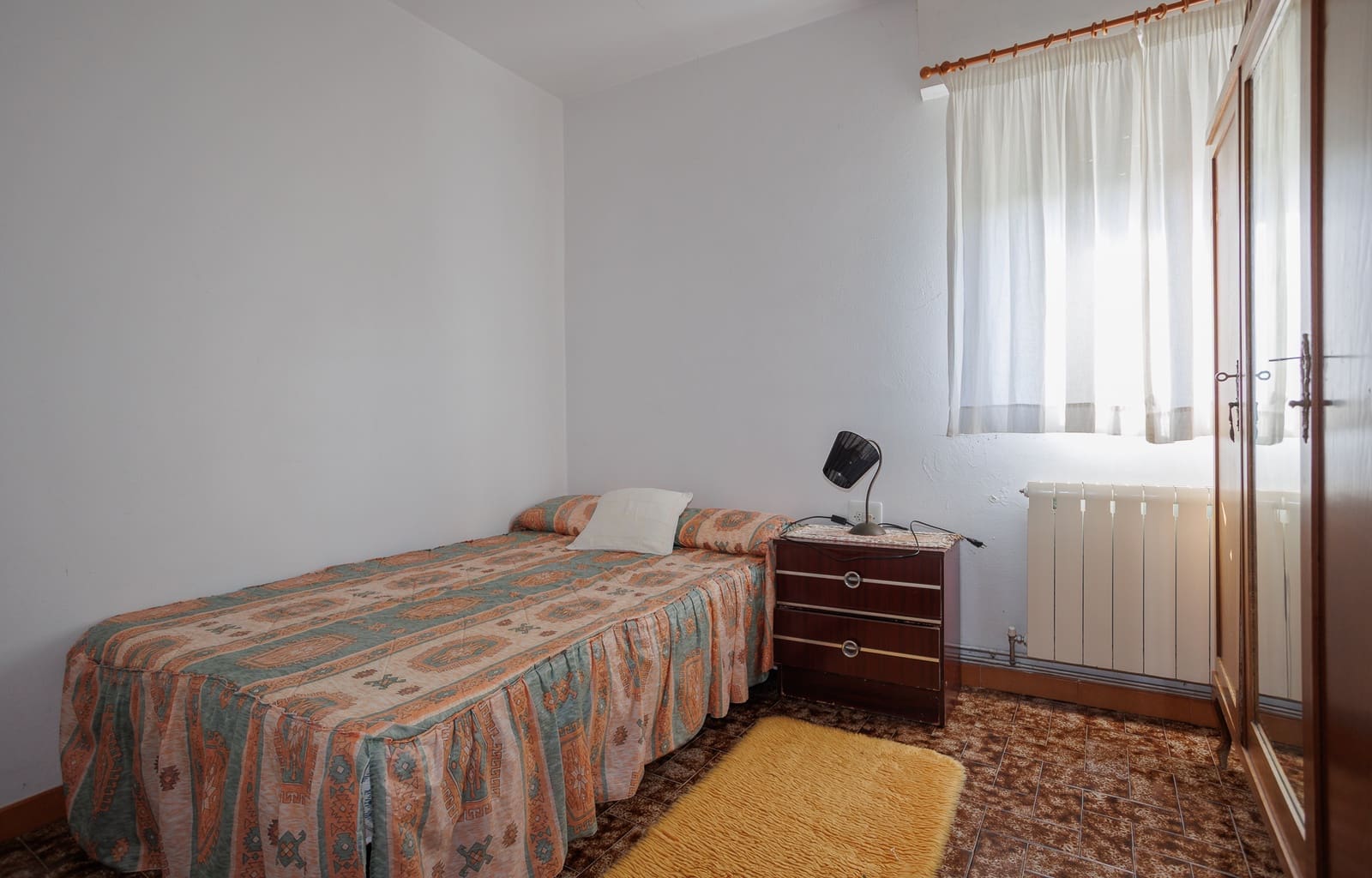9 bedroom Finca/Country House for sale in Guitiriz with garage - € 250,000 (Ref: 9815000)
