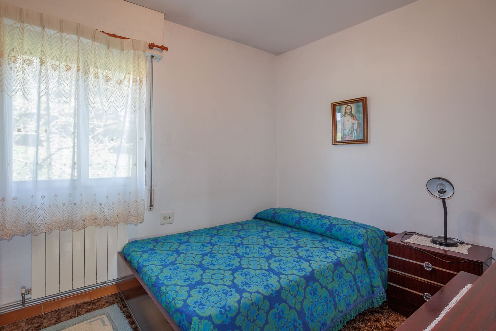 9 bedroom Finca/Country House for sale in Guitiriz with garage - € 250,000 (Ref: 9815000)