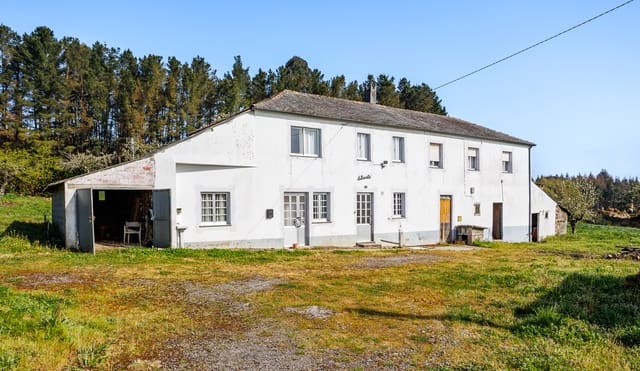 9 soveværelse Finca/Landehus til salg i Guitiriz med garage - € 250.000 (Ref: 9815000)