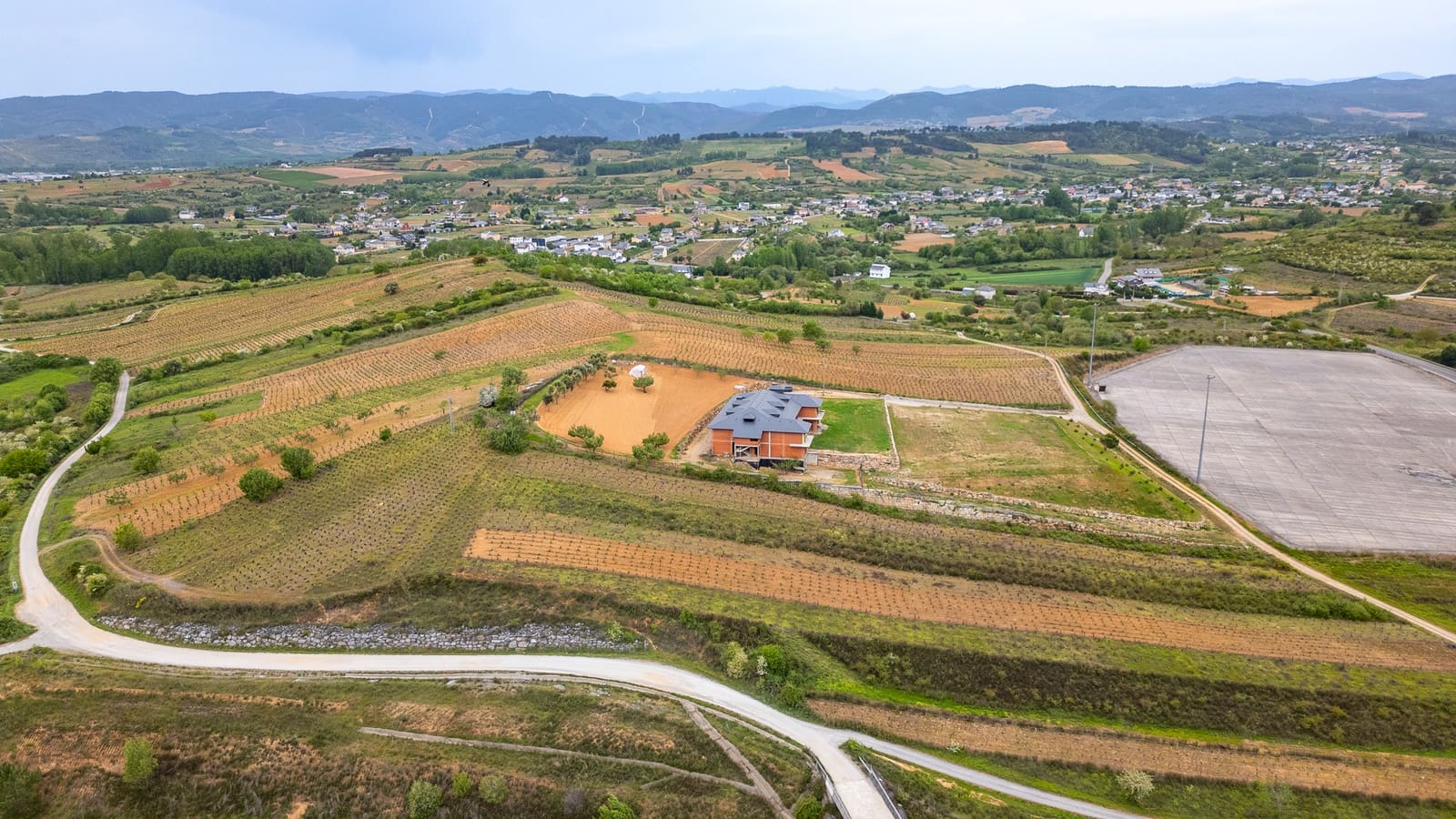 1 camera da letto Azienda in vendita in Camponaraya - 1.500.000 € (Rif: 9819146)