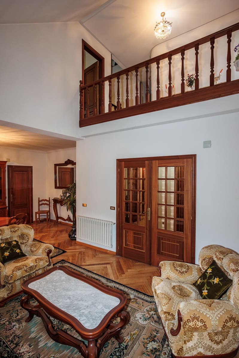 5 bedroom Finca/Country House for sale in O Barco de Valdeorras with garage - € 360,000 (Ref: 9860773)