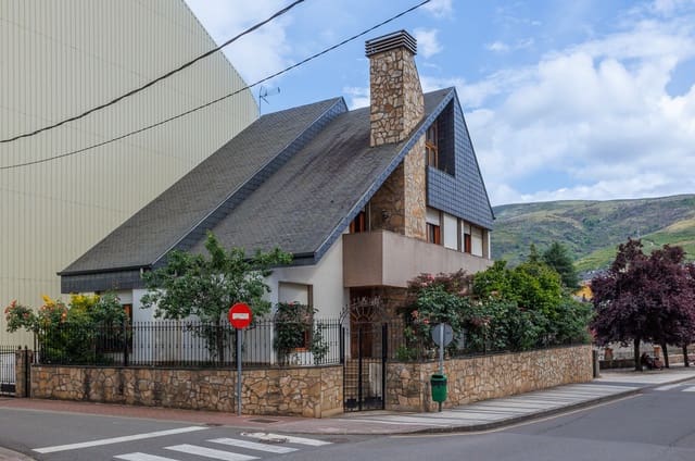5 sypialnia Finka/Dom wiejski na sprzedaż w O Barco de Valdeorras z garażem - 360 000 € (Ref: 9860773)