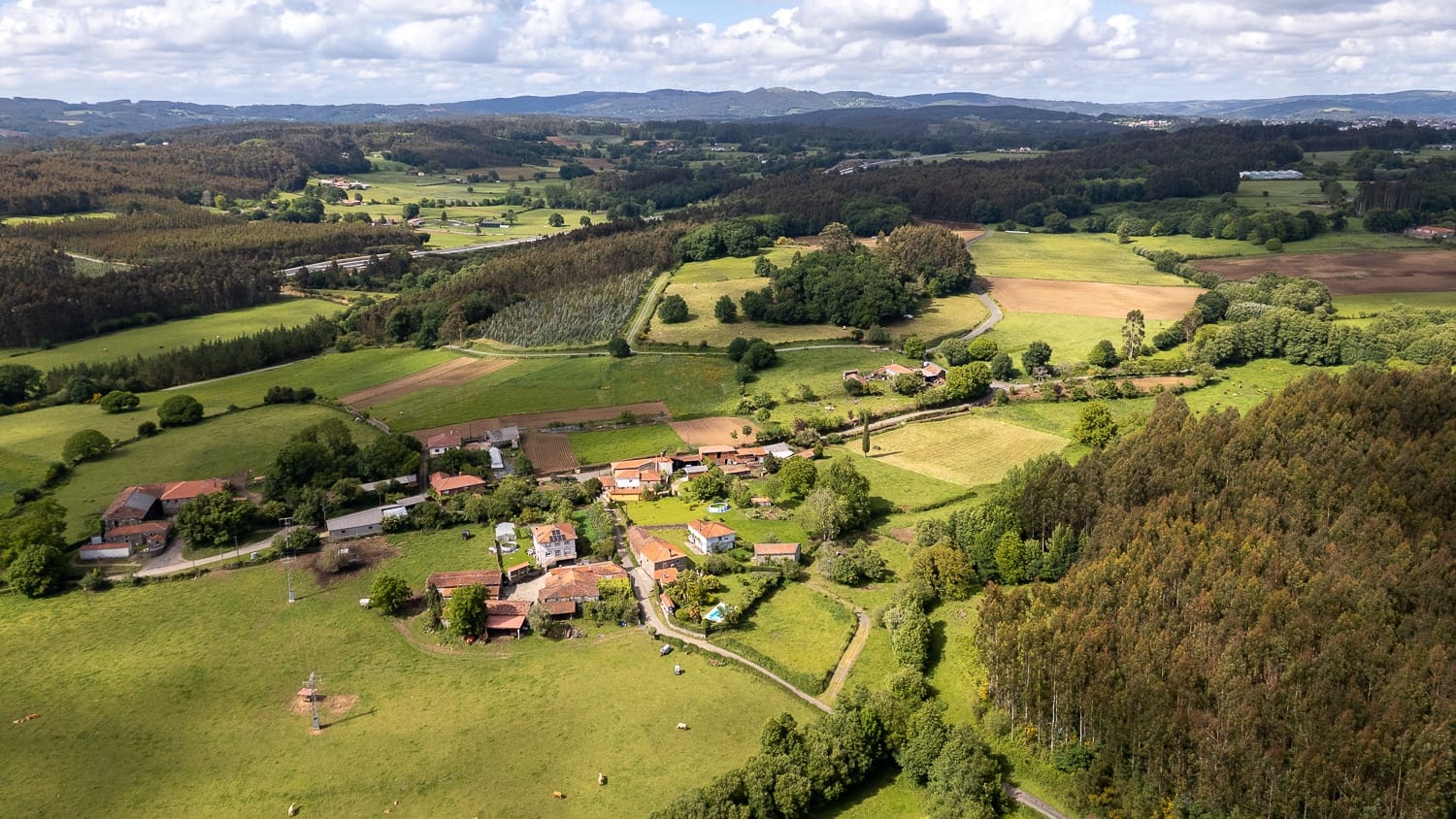 4 sypialnia Finka/Dom wiejski na sprzedaż w Santiso - 120 000 € (Ref: 9889349)