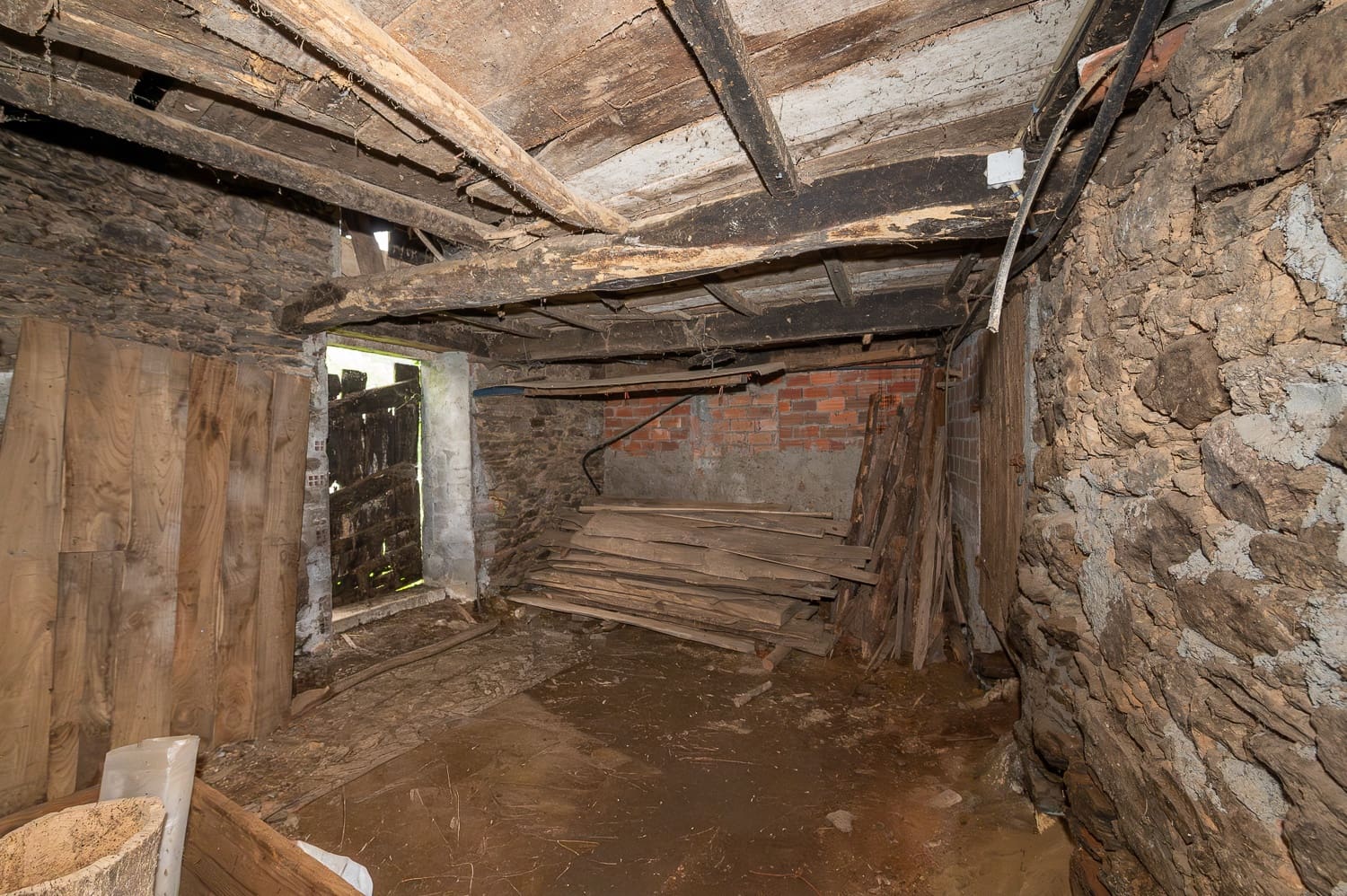 4 sypialnia Finka/Dom wiejski na sprzedaż w Santiso - 120 000 € (Ref: 9889349)