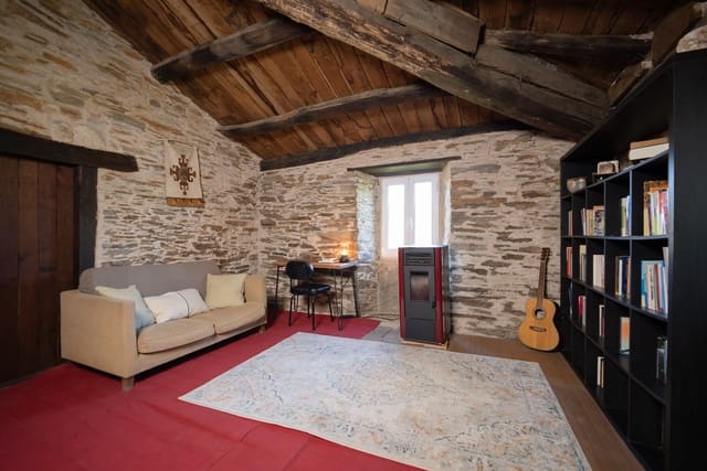 5 Zimmer Finca/Landgut zu verkaufen in Samos - 495.000 € (Ref: 9932248)