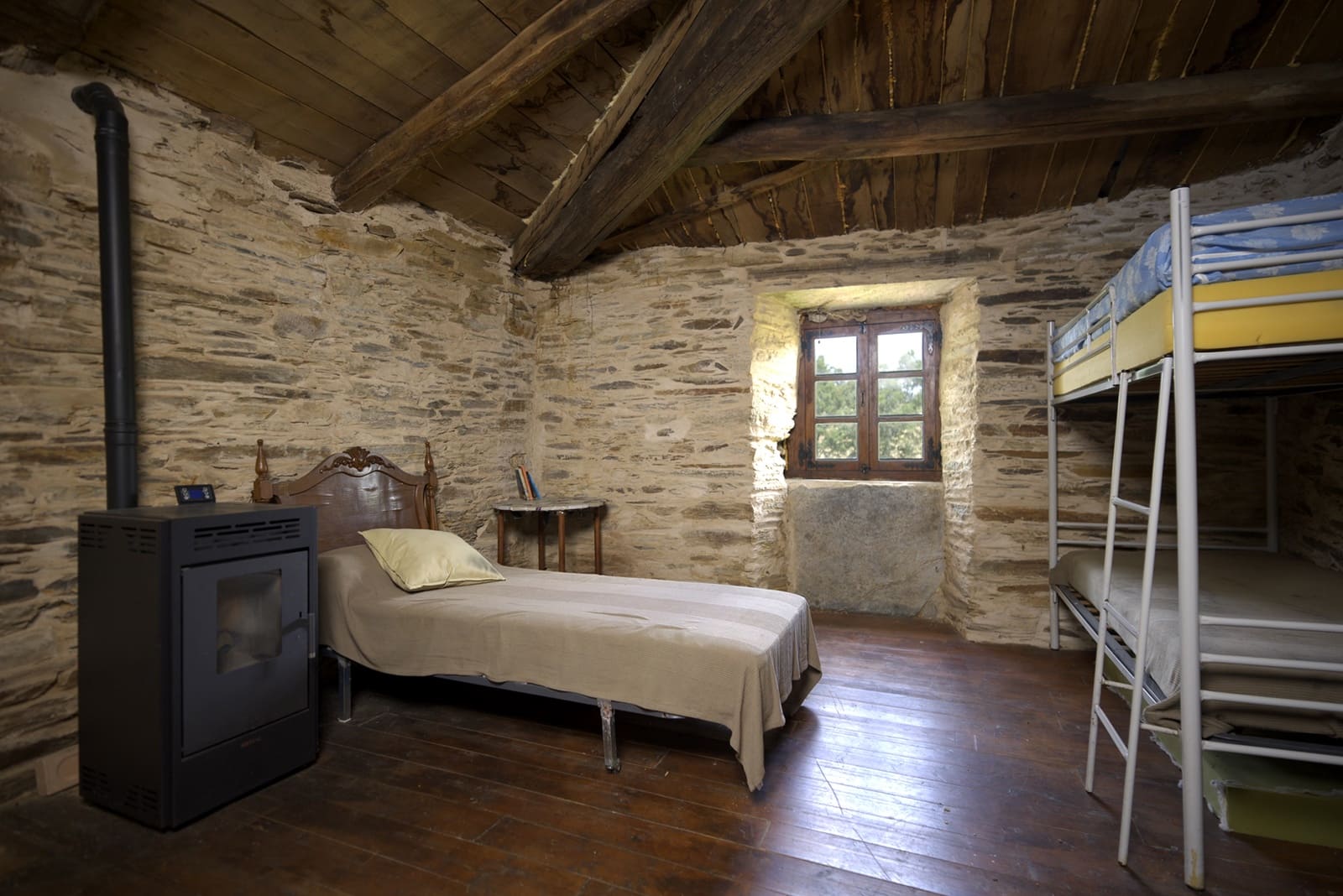 5 bedroom Finca/Country House for sale in Samos - € 495,000 (Ref: 9932248)