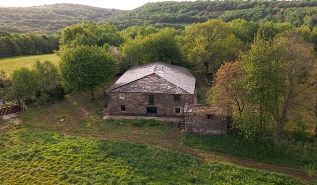 5 chambre Finca/Maison de Campagne à vendre à Samos - 495 000 € (Ref: 9932248)