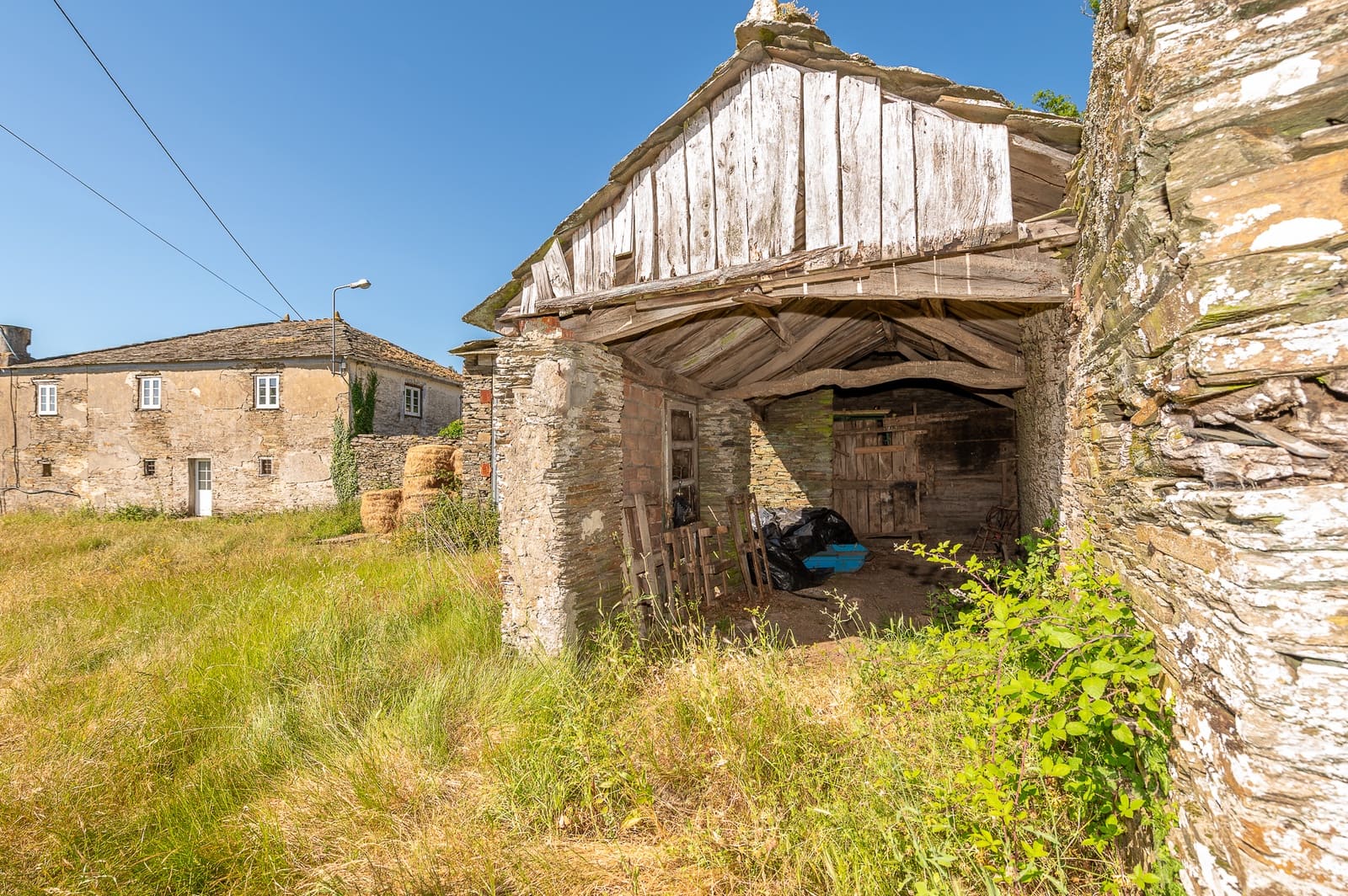 6 bedroom Finca/Country House for sale in Outeiro de Rei - € 270,000 (Ref: 9935097)