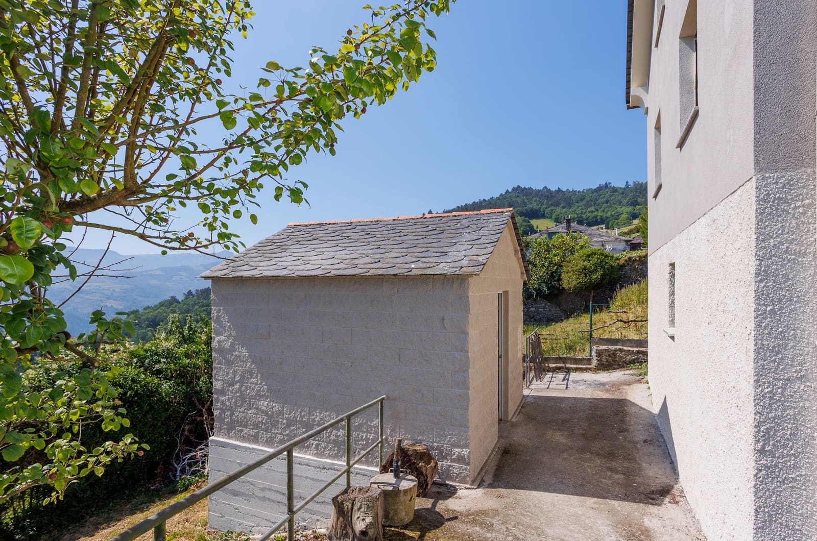 3 bedroom Finca/Country House for sale in Boal - € 168,000 (Ref: 9937096)