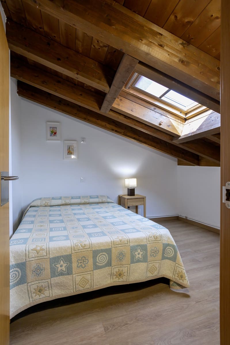 5 bedroom Business for sale in Villasur de Herreros - € 600,000 (Ref: 9940657)