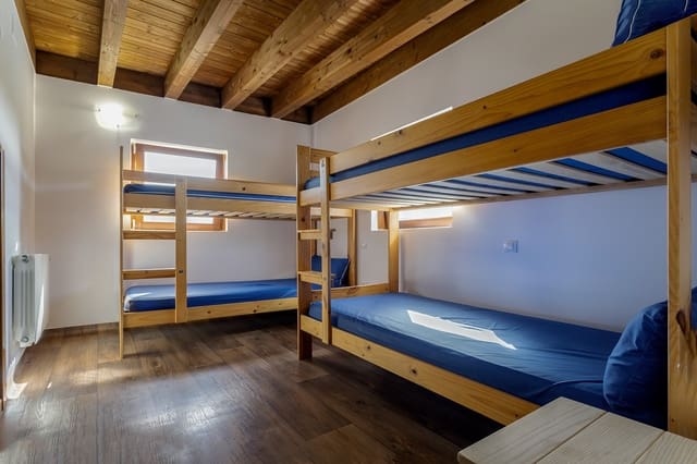 5 bedroom Business for sale in Villasur de Herreros - € 600,000 (Ref: 9940657)