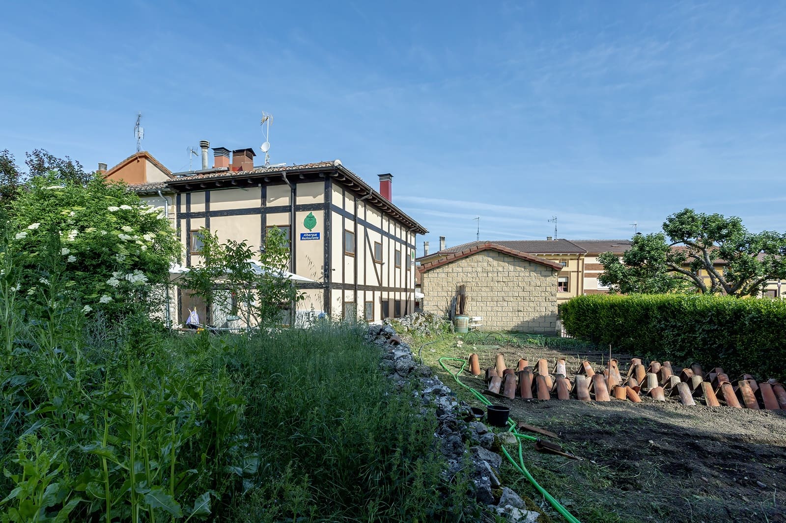 5 bedroom Business for sale in Villasur de Herreros - € 600,000 (Ref: 9940657)