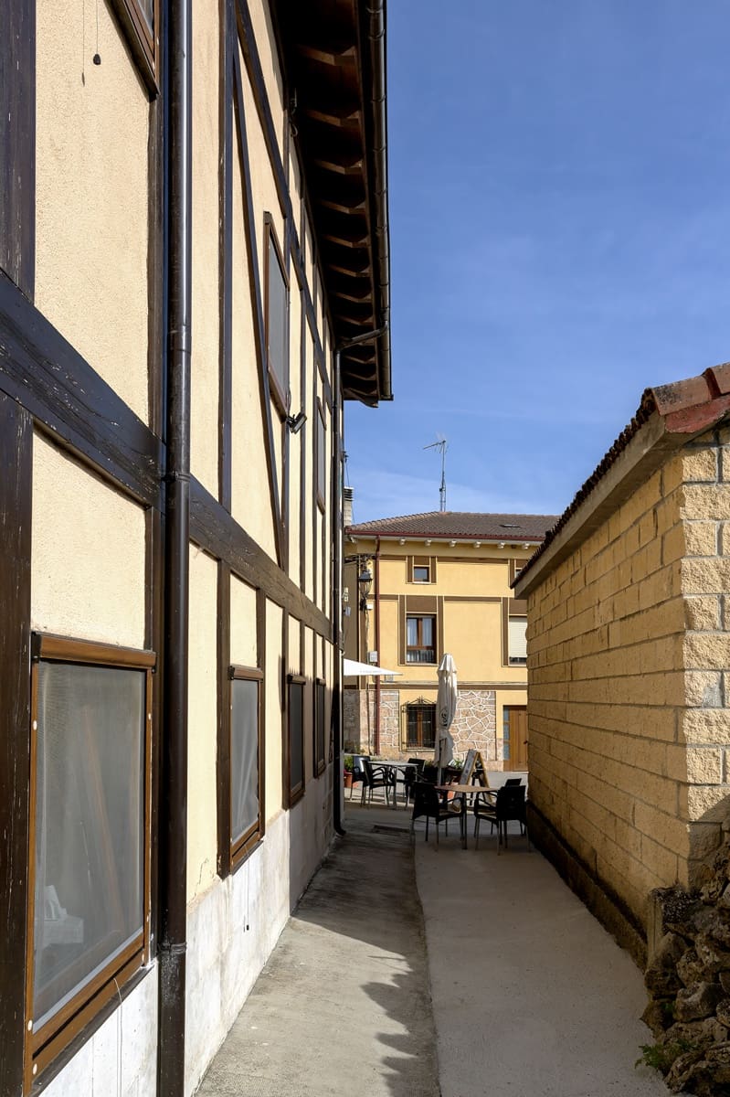5 slaapkamer Bedrijf te koop in Arlanzon - € 600.000 (Ref: 9940657)