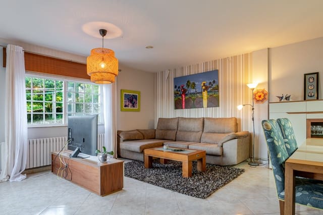 6 soveværelse Finca/Landehus til salg i Cambados med garage - € 595.000 (Ref: 9941172)
