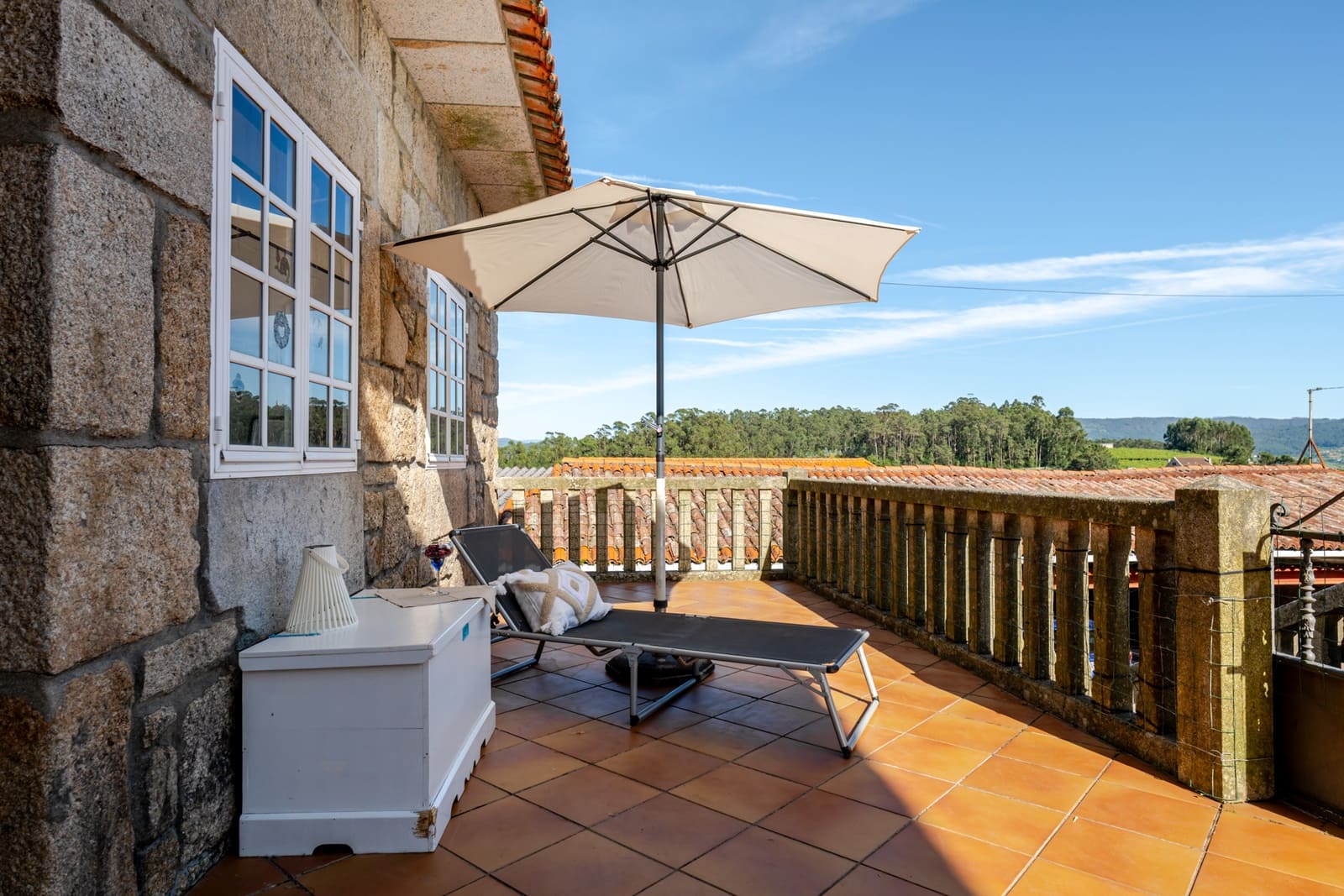 6 soveværelse Finca/Landehus til salg i Cambados med garage - € 595.000 (Ref: 9941172)