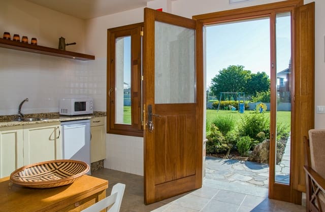 6 camera da letto Azienda in vendita in Navia con garage - 800.000 € (Rif: 9956305)