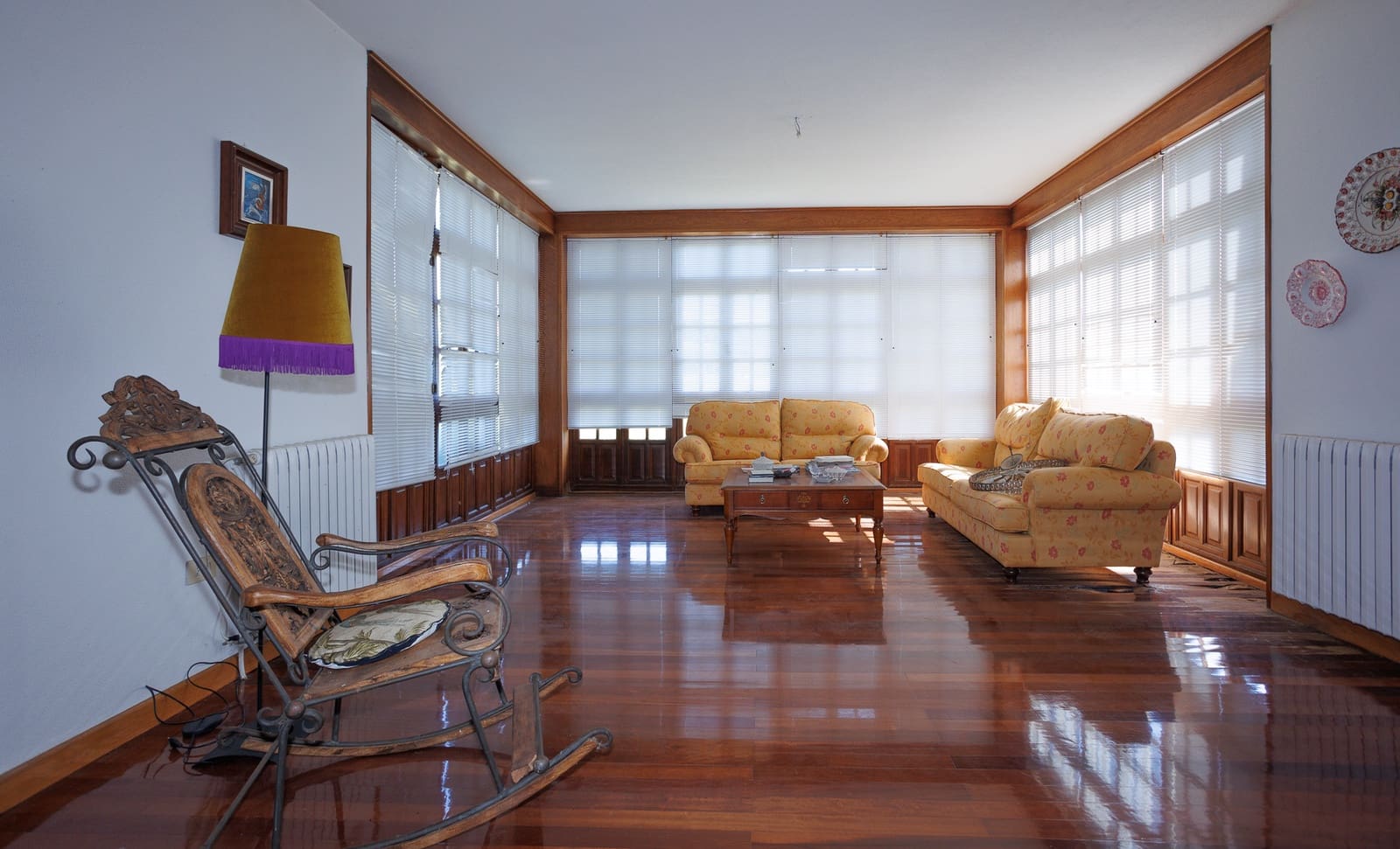 9 soveværelse Finca/Landehus til salg i Lugo by med swimmingpool - € 390.000 (Ref: 9971699)