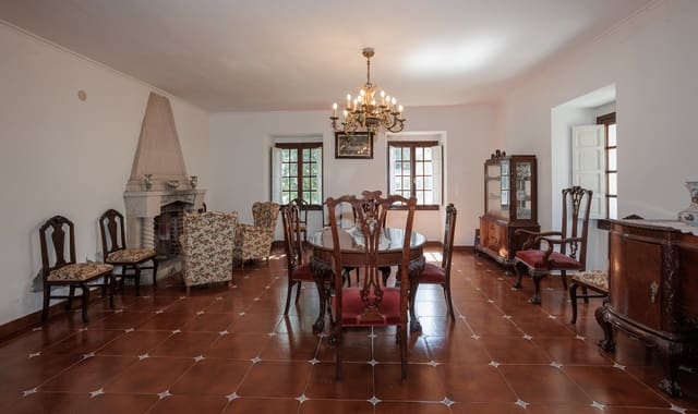 9 soveværelse Finca/Landehus til salg i Lugo by med swimmingpool - € 390.000 (Ref: 9971699)