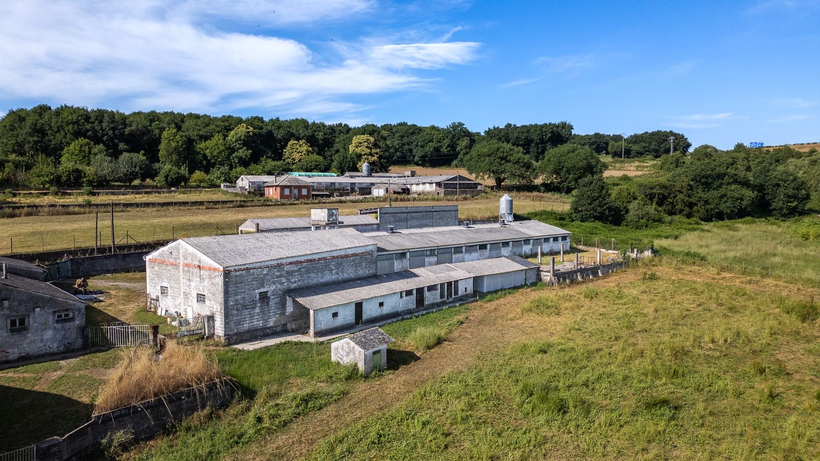 9 soveværelse Finca/Landehus til salg i Lugo by med swimmingpool - € 390.000 (Ref: 9971699)