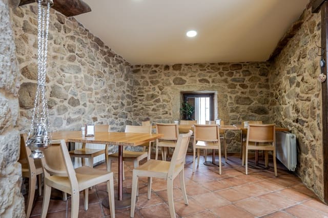 3 sovrum Finca/Hus på landet till salu i Padrón med pool - 930 000 € (Ref: 9973801)