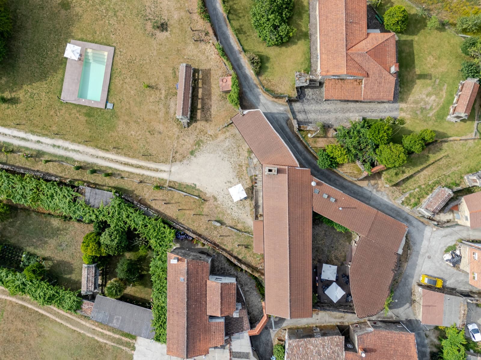 3 soveværelse Finca/Landehus til salg i Padron med swimmingpool - € 930.000 (Ref: 9973801)