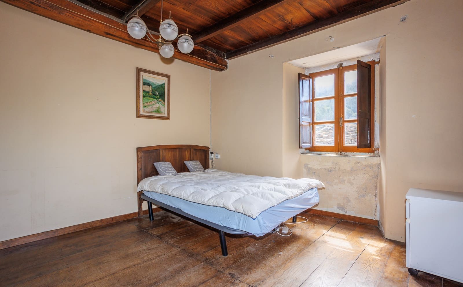 12 bedroom Villa for sale in A Pontenova - € 1,600,000 (Ref: 9983316)