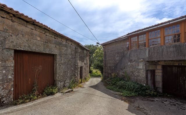 3 slaapkamer Finca/Landhuis te koop in Parada de Sil - € 85.000 (Ref: 9999270)