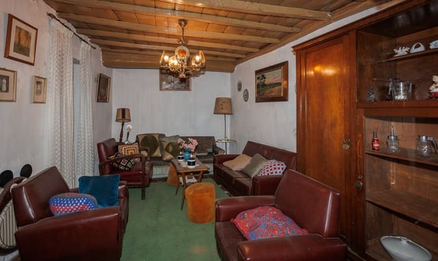 3 slaapkamer Finca/Landhuis te koop in Parada de Sil - € 85.000 (Ref: 9999270)