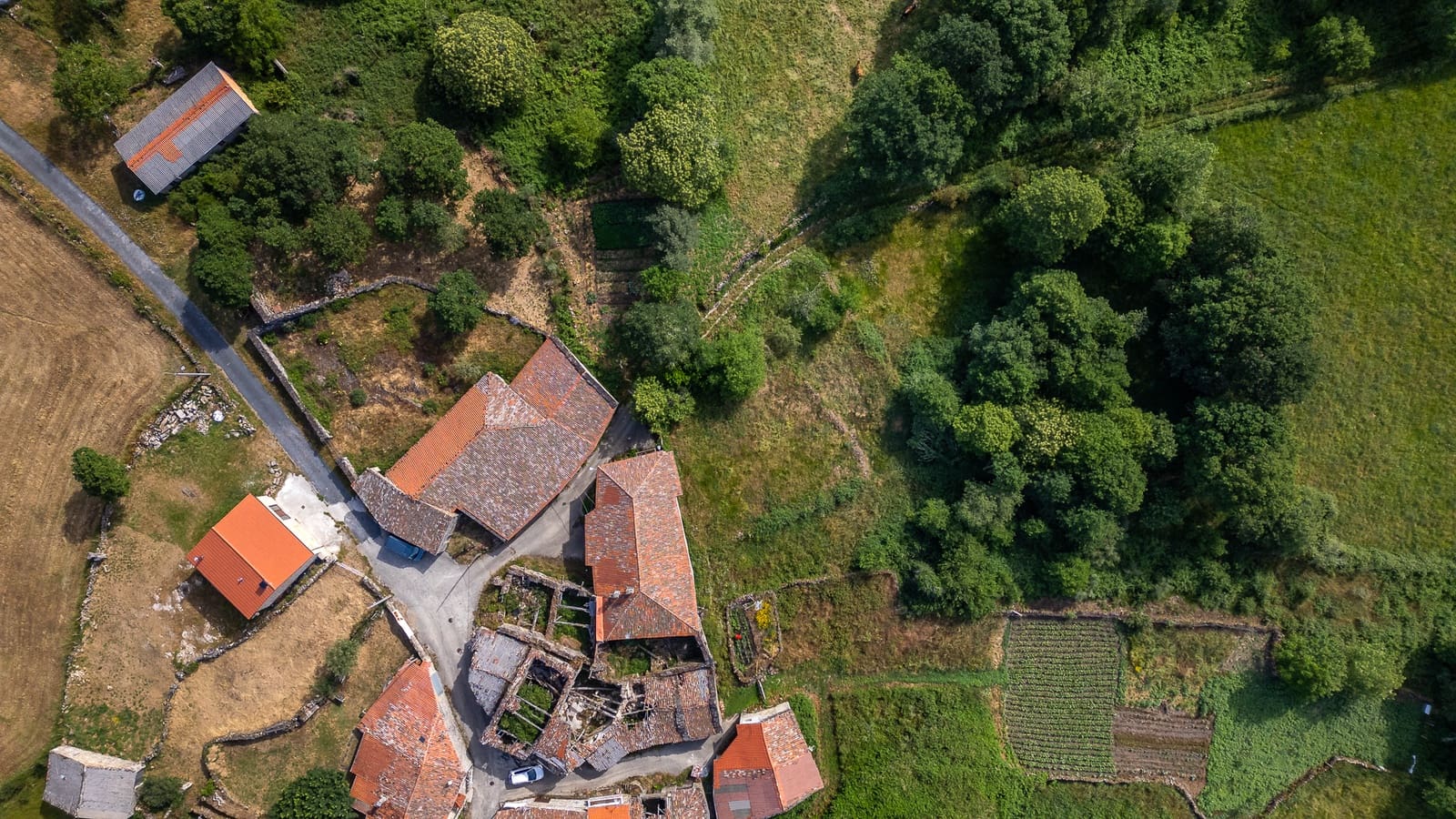3 sovrum Finca/Hus på landet till salu i Parada de Sil - 85 000 € (Ref: 9999270)