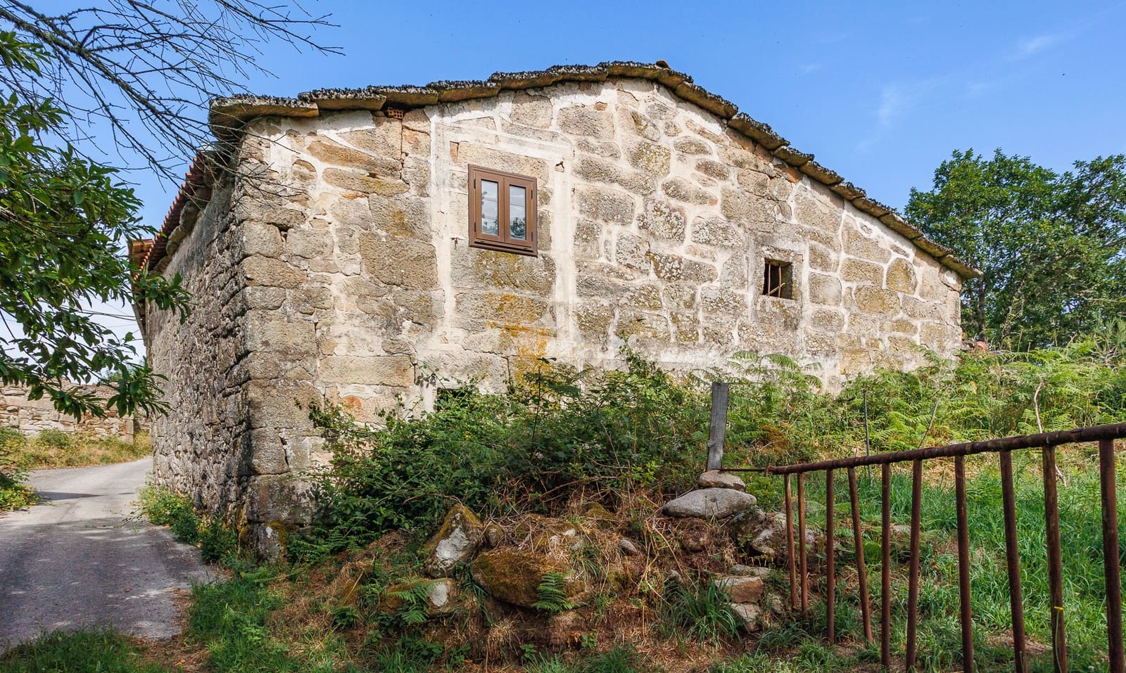 3 sovrum Finca/Hus på landet till salu i Parada de Sil - 85 000 € (Ref: 9999270)