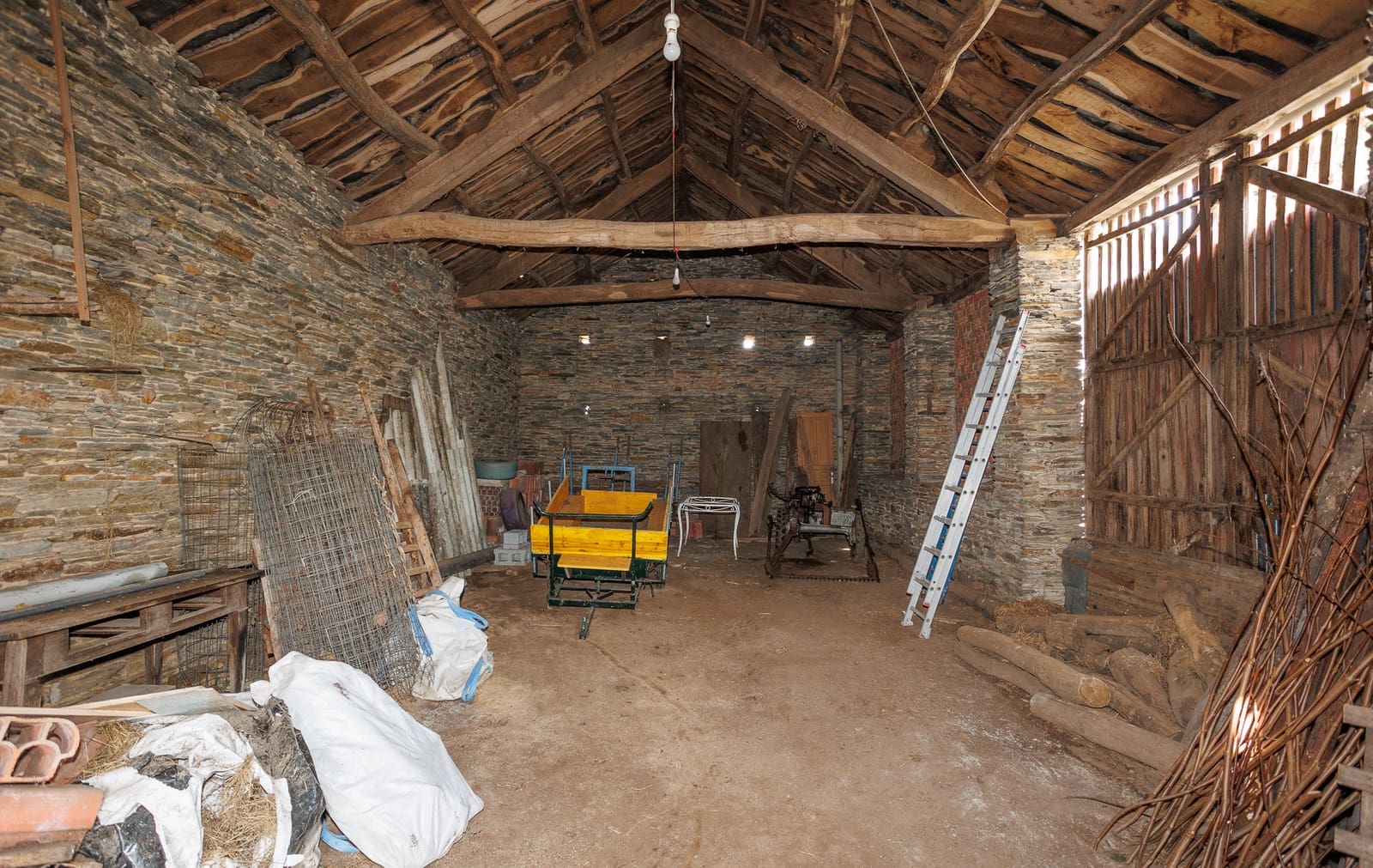 5 Zimmer Finca/Landgut zu verkaufen in Begonte mit Garage - 370.000 € (Ref: 9999365)