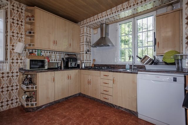 5 Zimmer Finca/Landgut zu verkaufen in Begonte mit Garage - 370.000 € (Ref: 9999365)