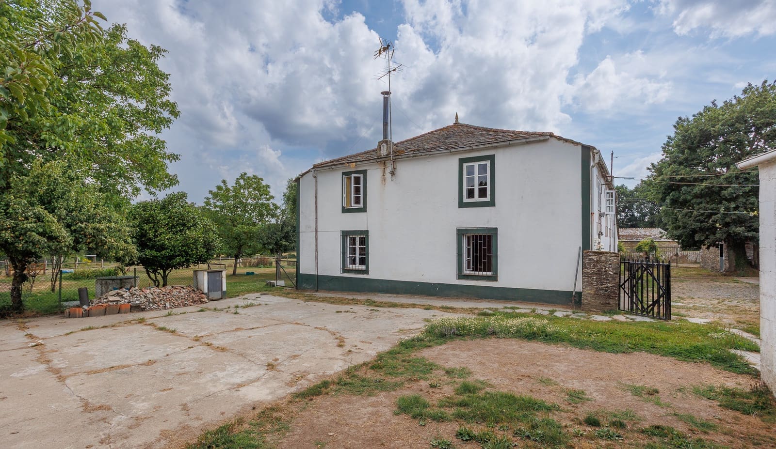 5 Zimmer Finca/Landgut zu verkaufen in Begonte mit Garage - 370.000 € (Ref: 9999365)