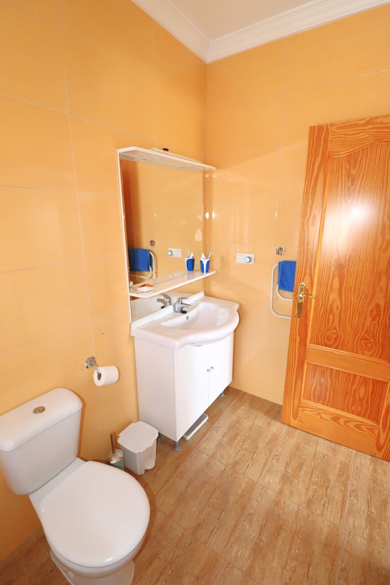 3 bedroom Villa for sale in Velez-Rubio with garage - € 274,950 (Ref: 10179684)