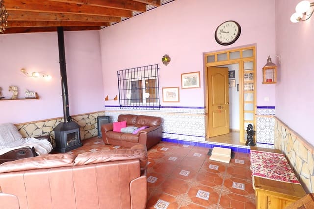 3 bedroom Villa for sale in Vélez-Rubio with garage - € 274,950 (Ref: 10179684)