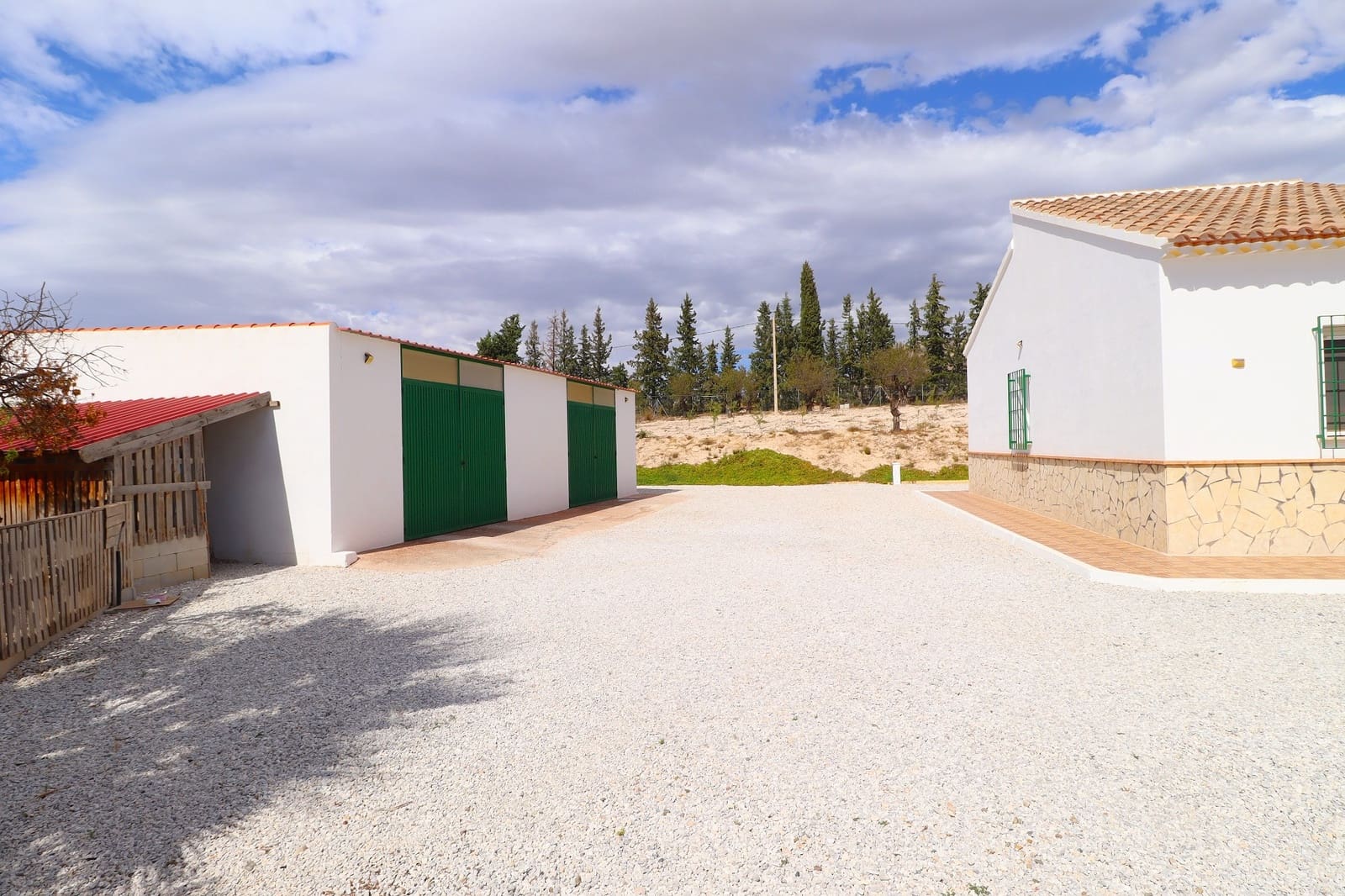 3 bedroom Villa for sale in Velez-Rubio with garage - € 274,950 (Ref: 10179684)