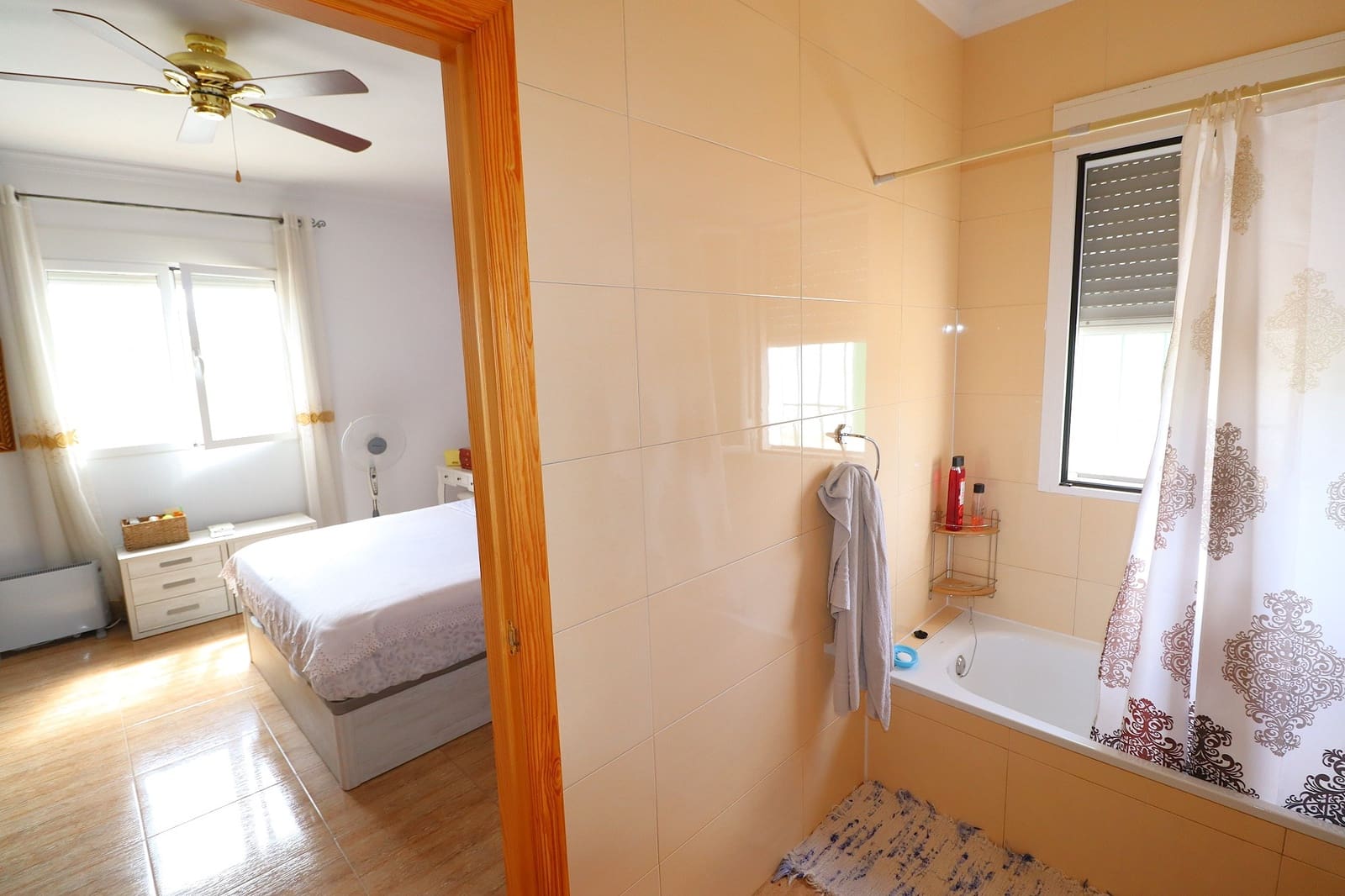 3 bedroom Villa for sale in Velez-Rubio with garage - € 274,950 (Ref: 10179684)