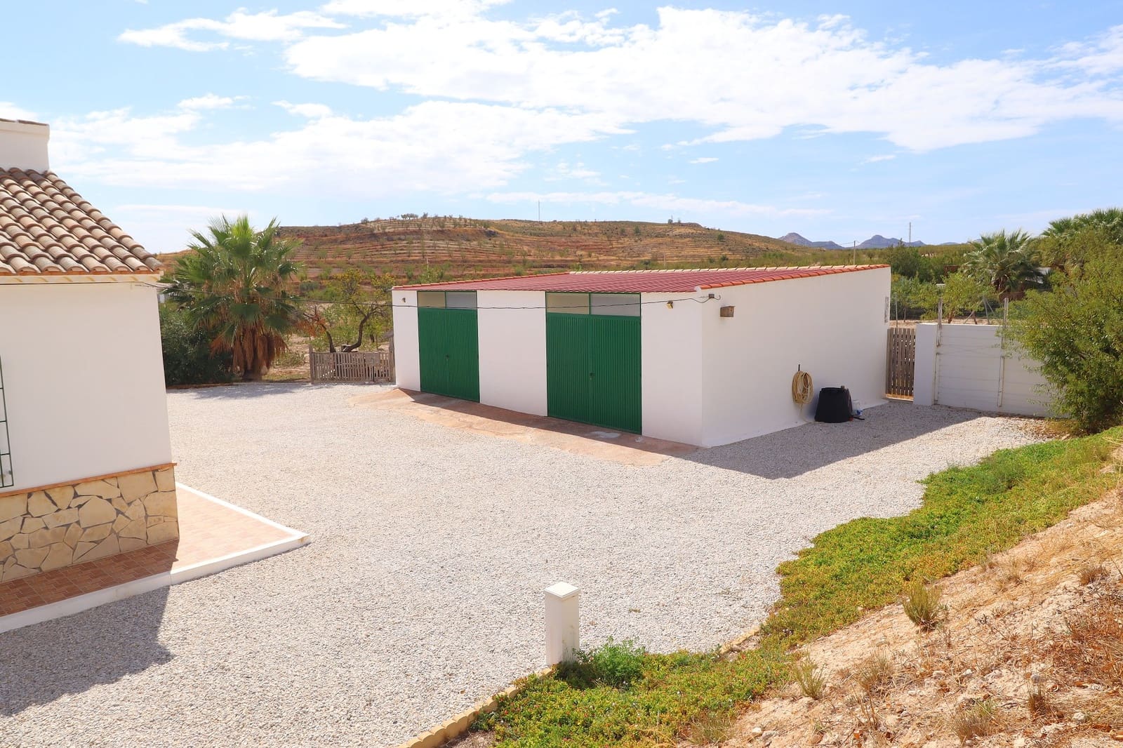 3 bedroom Villa for sale in Velez-Rubio with garage - € 274,950 (Ref: 10179684)