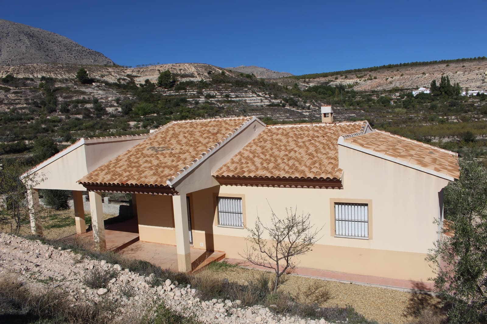 3 slaapkamer Villa te koop in Velez-Blanco met garage - € 156.000 (Ref: 2380664)