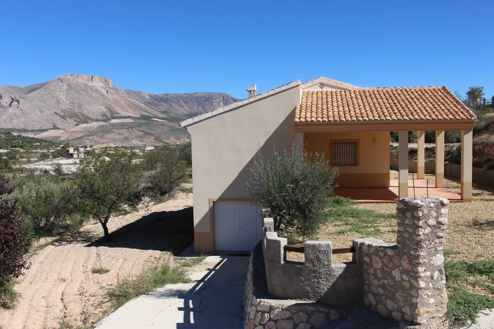 3 slaapkamer Villa te koop in Velez-Blanco met garage - € 156.000 (Ref: 2380664)