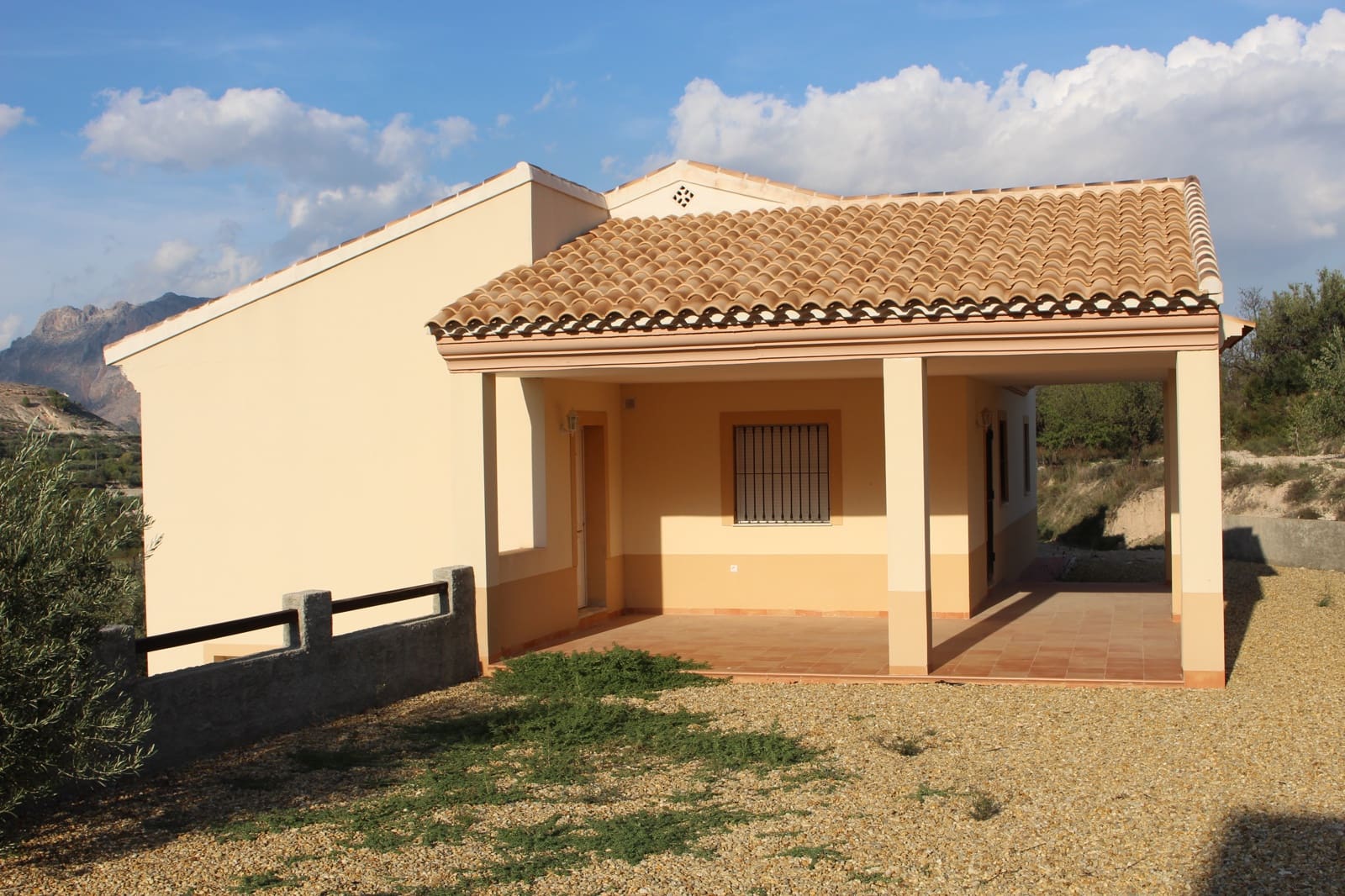 3 slaapkamer Villa te koop in Velez-Blanco met garage - € 156.000 (Ref: 2380664)