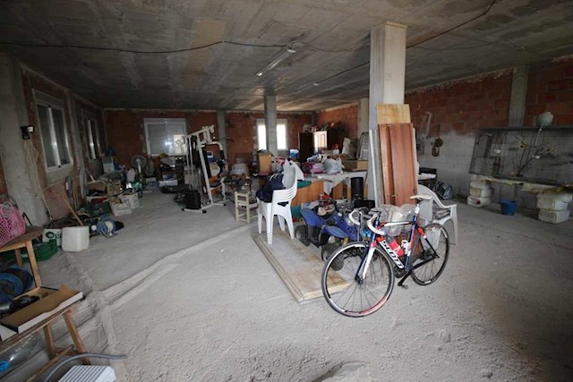 3 sypialnia Willa na sprzedaż w Almendricos, Lorca z basenem garażem - 299 950 € (Ref: 3225534)