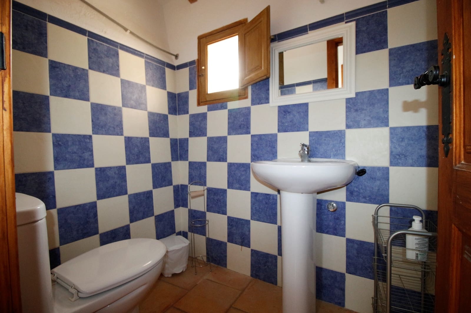 6 soveværelse Finca/Landehus til salg i Puerto Lumbreras med swimmingpool - € 349.000 (Ref: 3668481)