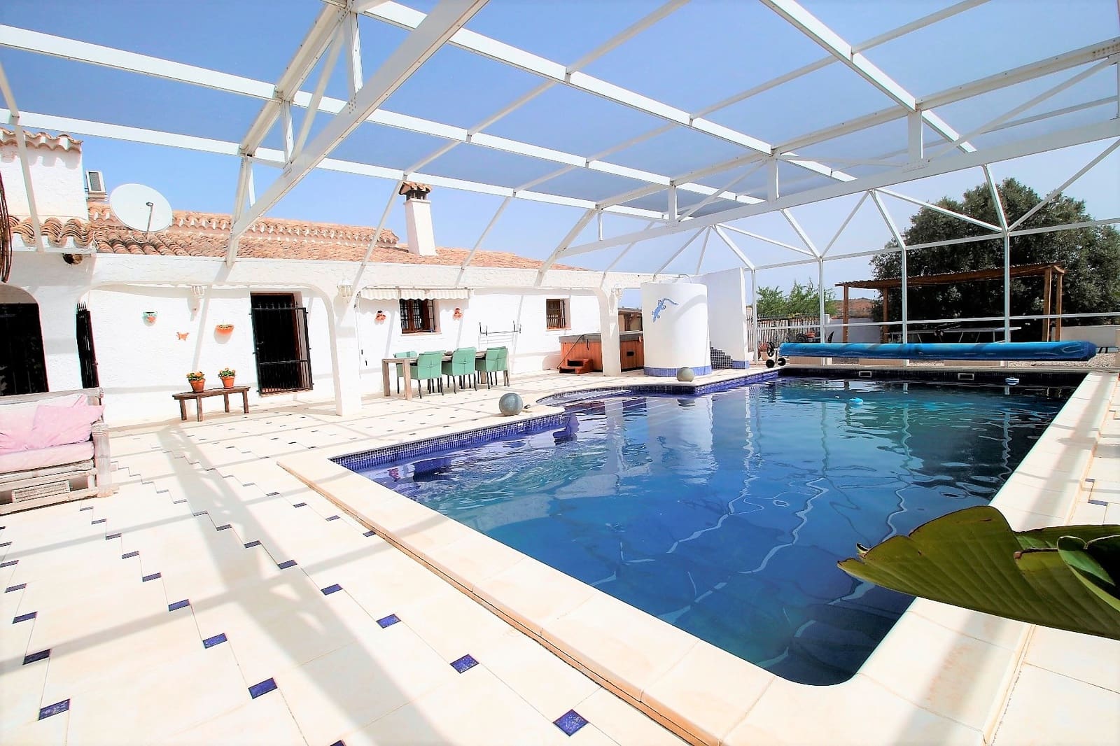 6 soveværelse Finca/Landehus til salg i Puerto Lumbreras med swimmingpool - € 349.000 (Ref: 3668481)