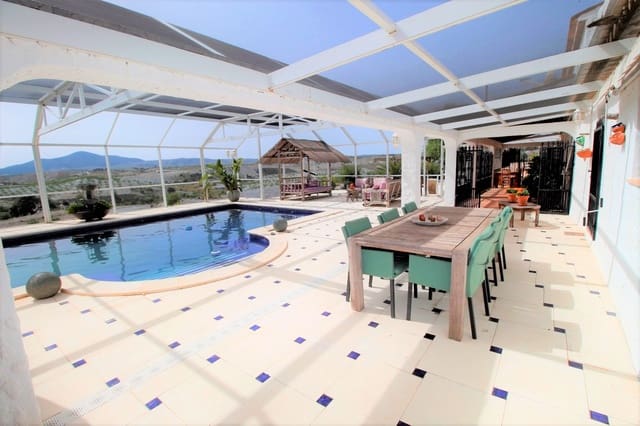 6 soveværelse Finca/Landehus til salg i Puerto Lumbreras med swimmingpool - € 349.000 (Ref: 3668481)