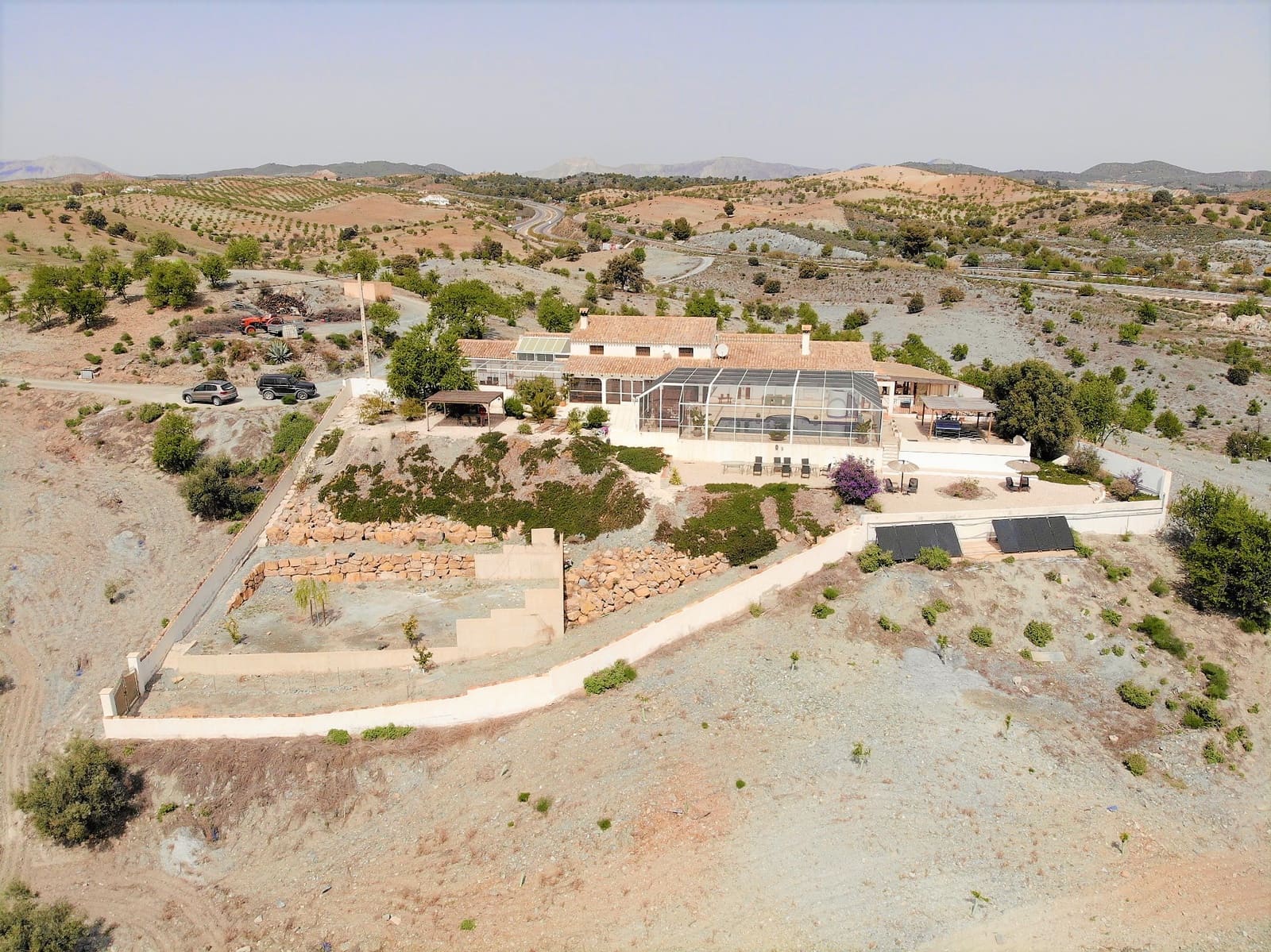 6 soveværelse Finca/Landehus til salg i Puerto Lumbreras med swimmingpool - € 349.000 (Ref: 3668481)