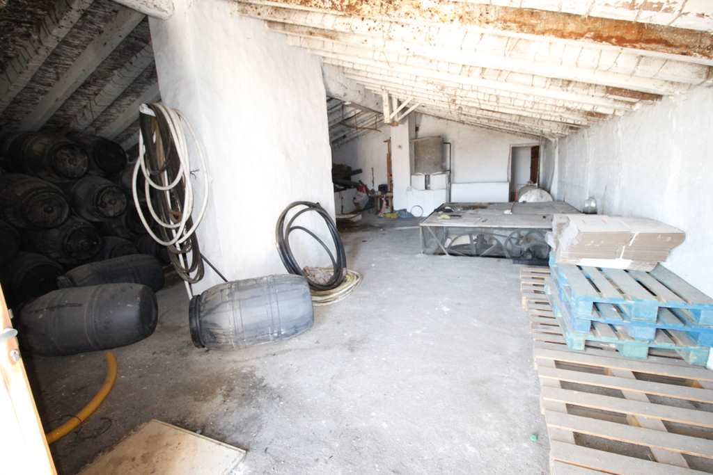 6 soverom Finca/Herregård til salgs i Velez-Blanco med garasje - € 200 000 (Ref: 3699932)