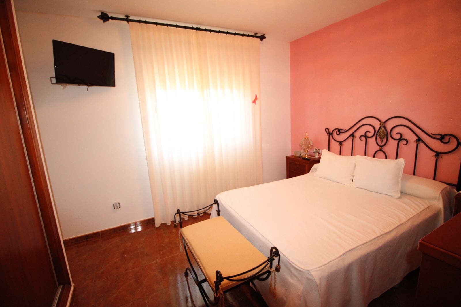 4 soveværelse Villa til salg i Purias med garage - € 399.000 (Ref: 4160733)