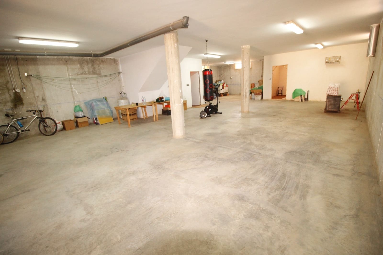 4 soveværelse Villa til salg i Purias med garage - € 399.000 (Ref: 4160733)